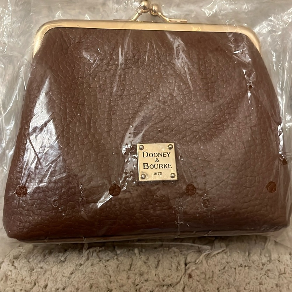 Dooney and Bourke coin credit card purse